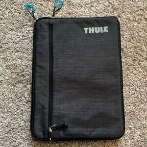 THULE Sweden Laptop Computer Tablet iPad Sleeve Zip Close Gray Travel 13.5x9.5